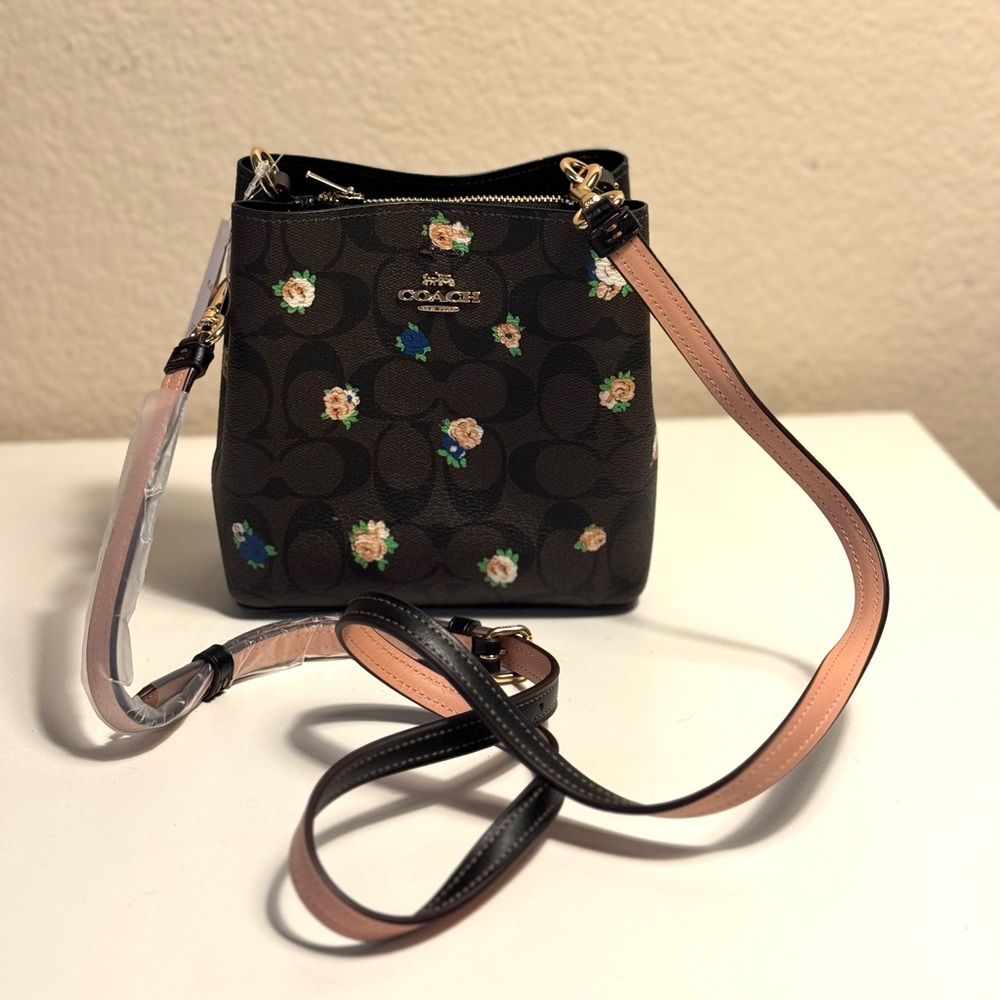 NWT Coach Mini Town Bucket Bag In Signature Canvas With Vintage Rose Print C7270 - Picture 3 of 16